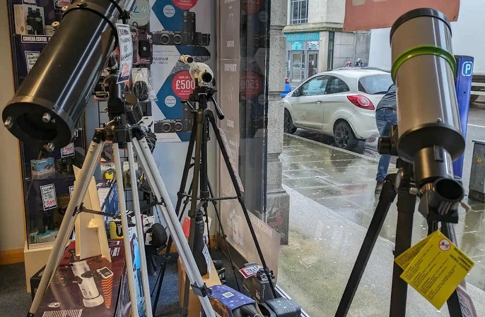 5 Best Camera Shops in Swansea - Explore equipment for your photography interests